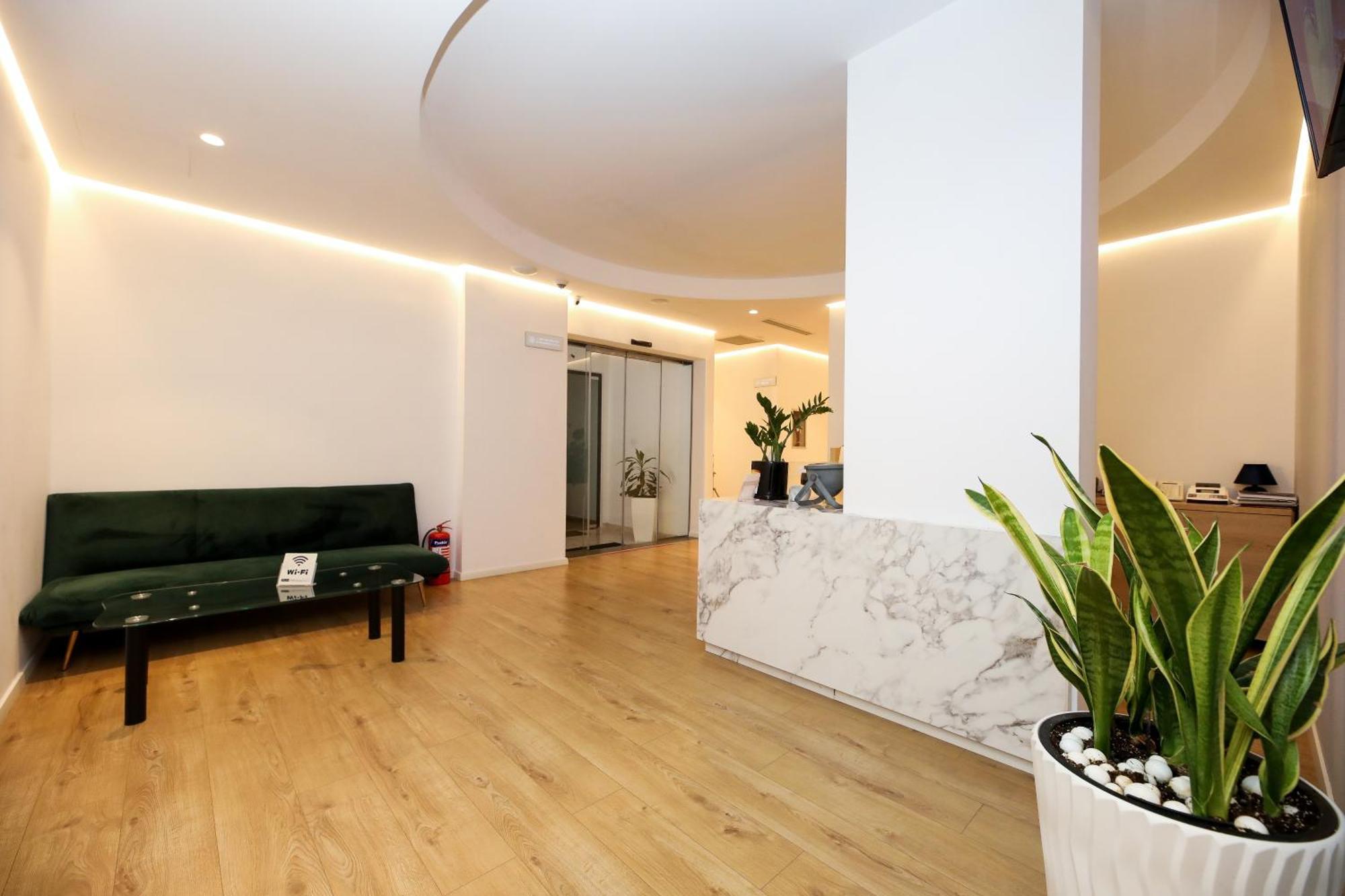 Vlorë H&M Hotel מראה חיצוני תמונה