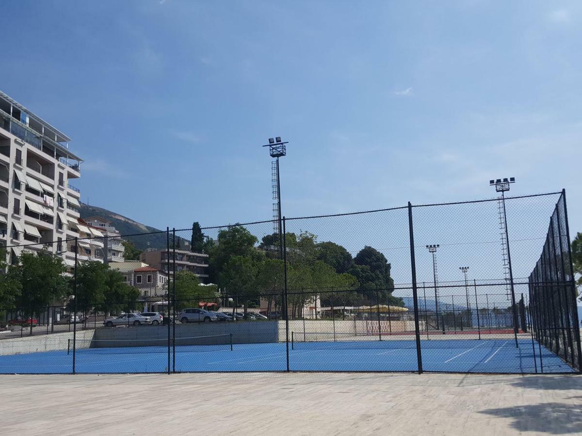Vlorë H&M Hotel מראה חיצוני תמונה